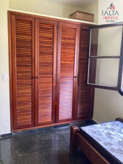 Casa Para Vender com 5 quartos 2 suítes no bairro Pontal de Santa Marina em Caraguatatuba