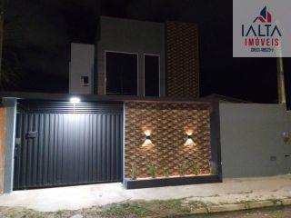 CASA MODERNA COM PISCINA E ESPAÇO GOURMET