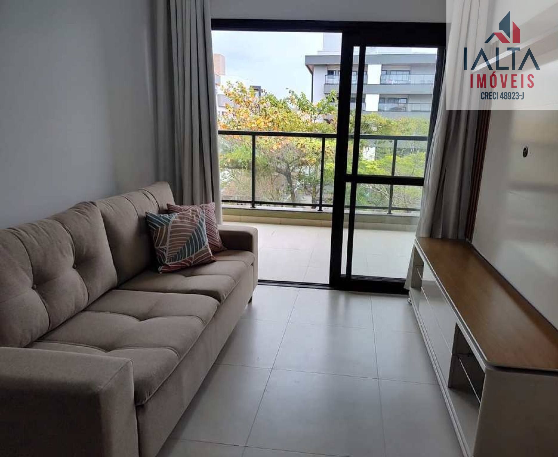 Apartamento novo duas suítes, próximo a orla!