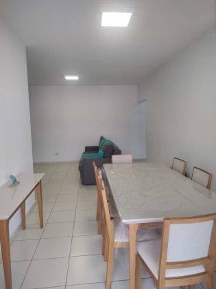 Apartamento amplo a poucos metros da orla da Praia
