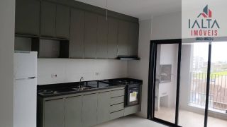 Apartamento amplo e bem localizado!