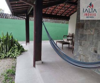 Casa confortável e bem localizada