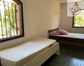 Casa confortável e bem localizada