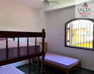 Casa confortável e bem localizada