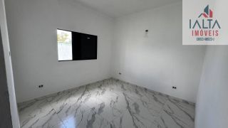 Casa Nova espaçosa, no Balneário Golfinho - Caraguatatuba/SP