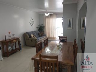 Apartamento Amplo próxima a orla!