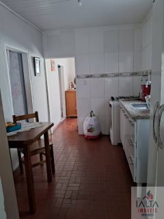 Casa localização estratégica!