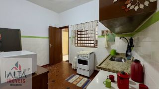 Casa disponível para locação definitiva no Itaguá - A apenas 70 metros do mar!