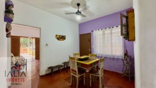 Casa disponível para locação definitiva no Itaguá - A apenas 70 metros do mar!