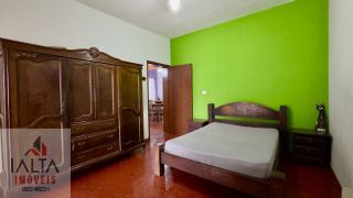 Casa disponível para locação definitiva no Itaguá - A apenas 70 metros do mar!