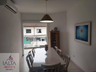 Apartamento amplo no centro comercial de Ubatuba