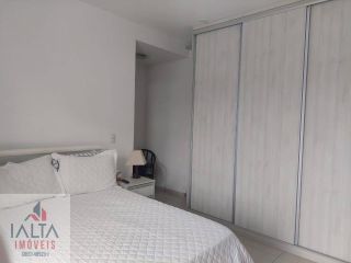 Apartamento amplo no centro comercial de Ubatuba