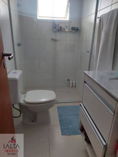 Apartamento amplo no centro comercial de Ubatuba