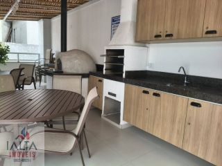 Linda cobertura espaçosa com localização privilegiada!