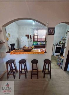 Casa disponível para locação no bairro Itaguá