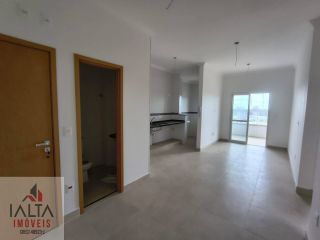 Apartamento novo a poucos metros do mar!