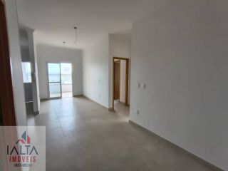 Apartamento novo a poucos metros do mar!