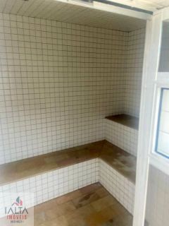 Conforto e Localização: 3 Dormitórios a 200m da Praia das Toninhas