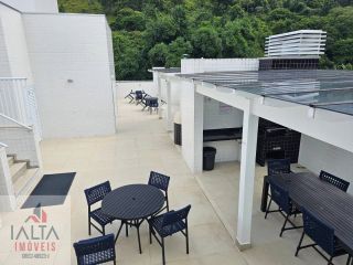 Apartamento Novo com Vista para o Mar a 500m da Praia das Toninhas