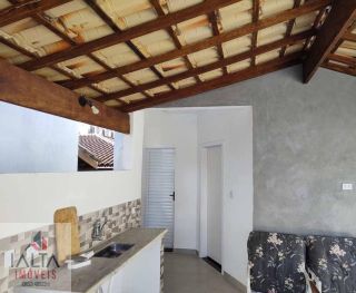 Linda Casa de Condomínio Horto Florestal.