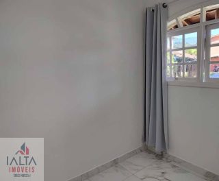 Linda Casa de Condomínio Horto Florestal.