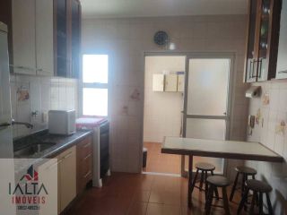 Apto com 3 Dorms (1 Suíte) a 300m da Orla no Itaguá – Frente Praça