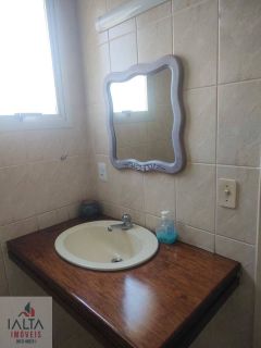 Apto com 3 Dorms (1 Suíte) a 300m da Orla no Itaguá – Frente Praça