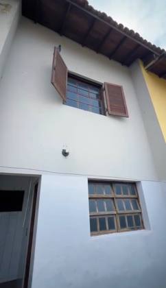 Casa de Condomínio Para Vender com 2 quartos 1 suítes no bairro Indaiá em Caraguatatuba