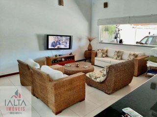 Linda Casa em Ubatuba – 4 Suítes, Área Gourmet e Apenas 350m da Praia
