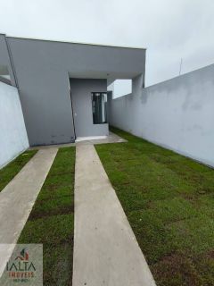 Casa Para Vender com 2 quartos 2 suítes no bairro golfinhos em Caraguatatuba