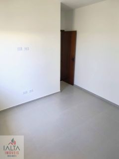 Casa Para Vender com 2 quartos 2 suítes no bairro golfinhos em Caraguatatuba