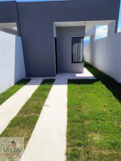 Casa Para Vender com 2 quartos 2 suítes no bairro golfinhos em Caraguatatuba