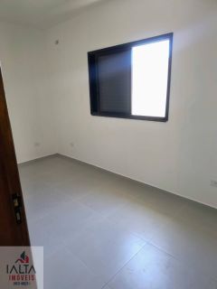 Casa Para Vender com 2 quartos 2 suítes no bairro golfinhos em Caraguatatuba