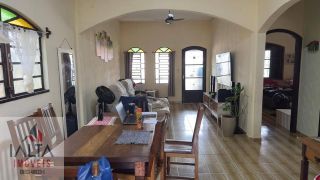 Casa à Venda no Jardim Gaivotas III – Excelente Terreno e Ótimo Espaço Externo