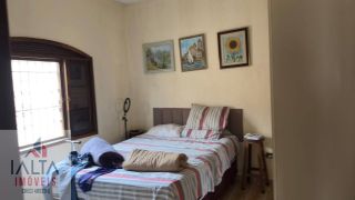 Casa à Venda no Jardim Gaivotas III – Excelente Terreno e Ótimo Espaço Externo