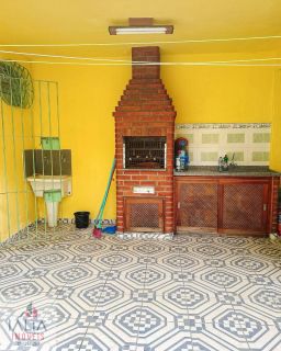 Sobrado com edícula no coração de Ubatuba!