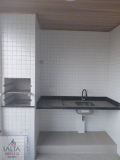 Apartamento Novo com 2 Dormitórios (1 Suíte) pertinho da Praia das Toninhas