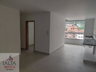 Apartamento Novo com 2 Dormitórios (1 Suíte) a 290m da Praia das Toninhas em Ubatuba