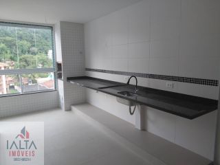 Apartamento Novo com 2 Dormitórios (1 Suíte) a 290m da Praia das Toninhas em Ubatuba