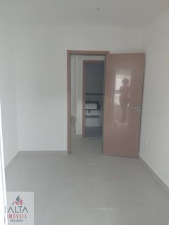 Apartamento Novo com 2 Dormitórios (1 Suíte) a 290m da Praia das Toninhas em Ubatuba