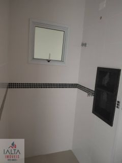 Apartamento Novo com 2 Dormitórios (1 Suíte) a 290m da Praia das Toninhas em Ubatuba