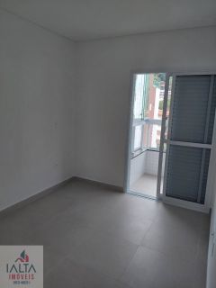 Apartamento Novo com 2 Dormitórios (1 Suíte) a 290m da Praia das Toninhas em Ubatuba