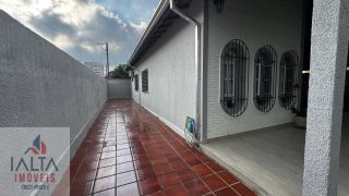 Casa com quintal amplo no Indaiá - Caraguatatuba/SP