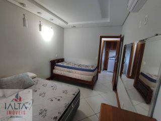 Cobertura com 3 Suítes a 100m da Praia em Condomínio Completo