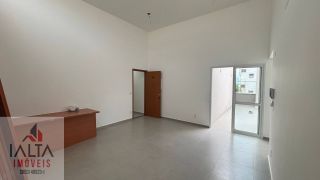 Cobertura incrível à venda no Itaguá!