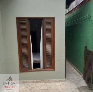 Casa no Centro Próxima ao Comércio com 3 Dormitórios e 2 Suítes