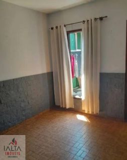 Casa no Centro Próxima ao Comércio com 3 Dormitórios e 2 Suítes