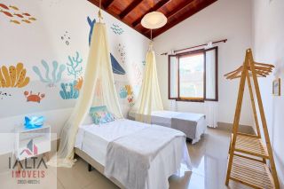 Casa à Venda em Condomínio Fechado – Conforto, Segurança e Lazer Completo!