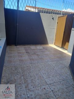 Casa com 1 Dormitório a 170m da Orla da Praia do Perequê-Açu