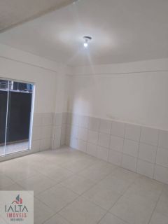 Casa com 1 Dormitório a 170m da Orla da Praia do Perequê-Açu